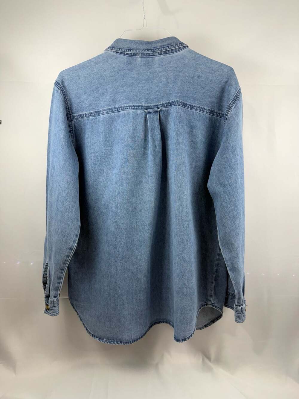 Vintage Bobbie Brooks Embroidered Floral Denim Shirt XL Cottagcore grandma chic! - Picture 3 of 6